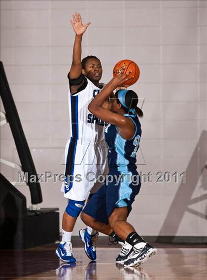 Thumbnail 3 in Clear Springs vs. Alief Elsik (5A Region III Semifinal) photogallery.