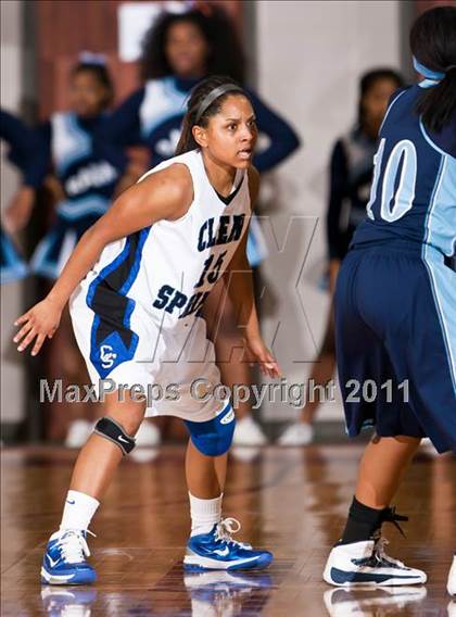 Thumbnail 1 in Clear Springs vs. Alief Elsik (5A Region III Semifinal) photogallery.