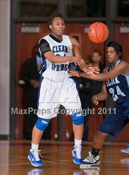 Thumbnail 2 in Clear Springs vs. Alief Elsik (5A Region III Semifinal) photogallery.