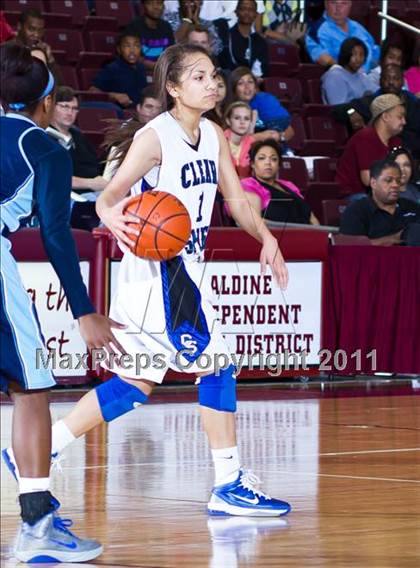 Thumbnail 2 in Clear Springs vs. Alief Elsik (5A Region III Semifinal) photogallery.
