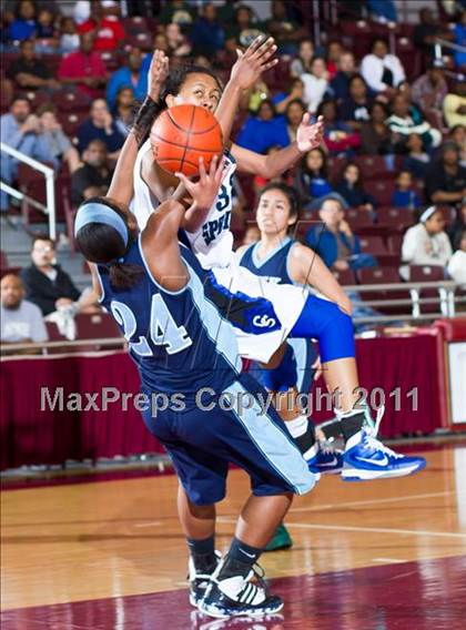 Thumbnail 2 in Clear Springs vs. Alief Elsik (5A Region III Semifinal) photogallery.