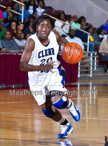 Thumbnail 3 in Clear Springs vs. Alief Elsik (5A Region III Semifinal) photogallery.