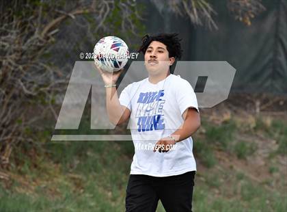 Thumbnail 2 in Aurora Central vs Alameda photogallery.