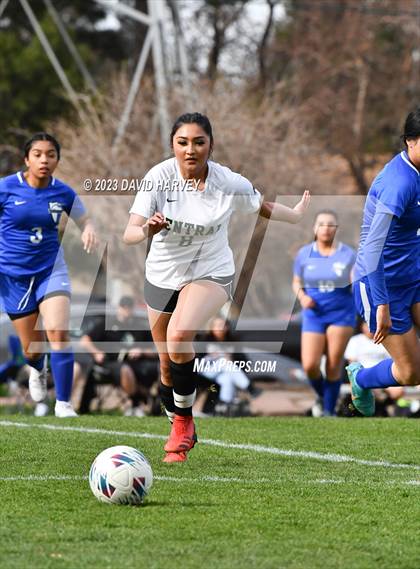 Thumbnail 3 in Aurora Central vs Alameda photogallery.