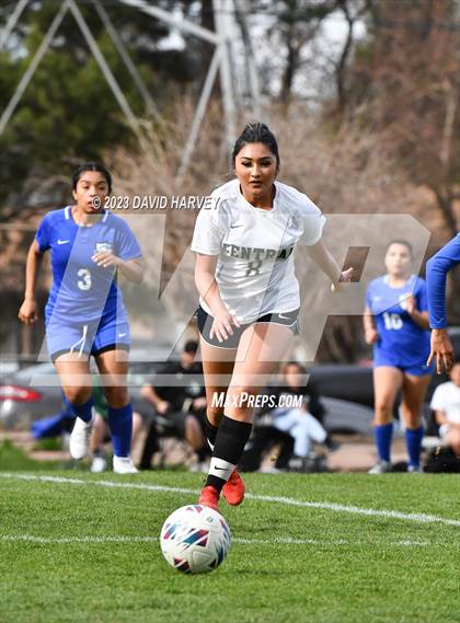 Thumbnail 2 in Aurora Central vs Alameda photogallery.