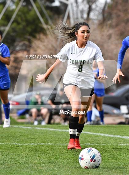 Thumbnail 2 in Aurora Central vs Alameda photogallery.