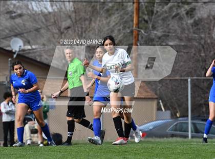 Thumbnail 2 in Aurora Central vs Alameda photogallery.