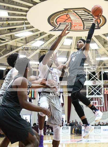 Thumbnail 3 in Montverde Academy vs. Sierra Canyon (Spalding Hoophall Classic) photogallery.