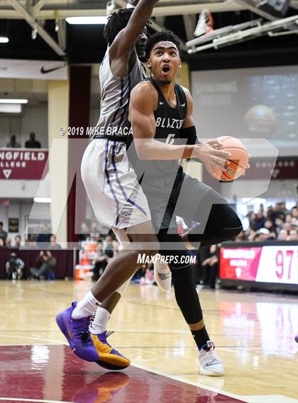 Thumbnail 3 in Montverde Academy vs. Sierra Canyon (Spalding Hoophall Classic) photogallery.