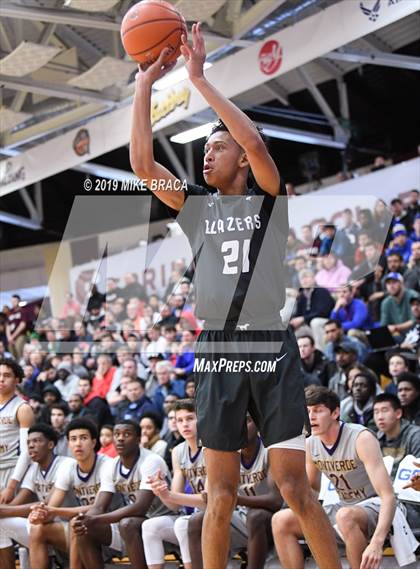 Thumbnail 3 in Montverde Academy vs. Sierra Canyon (Spalding Hoophall Classic) photogallery.