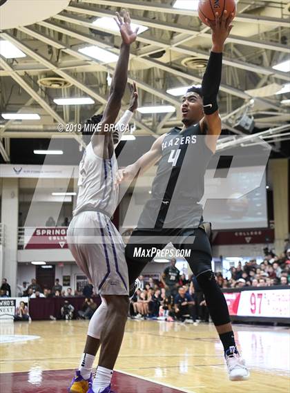 Thumbnail 2 in Montverde Academy vs. Sierra Canyon (Spalding Hoophall Classic) photogallery.