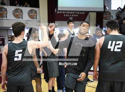 Thumbnail 2 in Montverde Academy vs. Sierra Canyon (Spalding Hoophall Classic) photogallery.