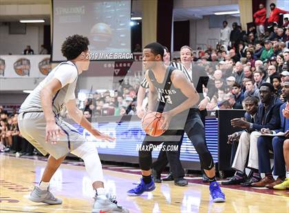 Thumbnail 3 in Montverde Academy vs. Sierra Canyon (Spalding Hoophall Classic) photogallery.