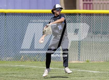 Thumbnail 2 in Cathedral Prep vs Gila Ridge photogallery.