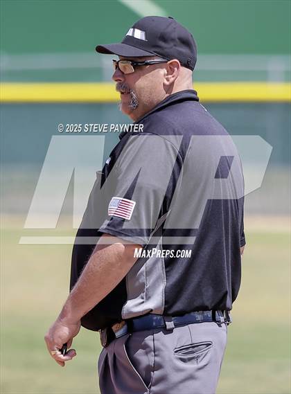 Thumbnail 3 in Cathedral Prep vs Gila Ridge photogallery.