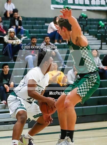 Thumbnail 1 in Dinuba @ Hoover (CIF Division 3-Central Section Quarterfinal) photogallery.