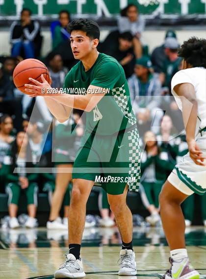 Thumbnail 1 in Dinuba @ Hoover (CIF Division 3-Central Section Quarterfinal) photogallery.