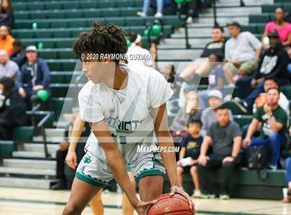 Thumbnail 2 in Dinuba @ Hoover (CIF Division 3-Central Section Quarterfinal) photogallery.