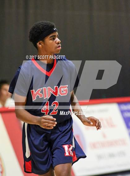 Thumbnail 2 in King vs. Arcadia photogallery.