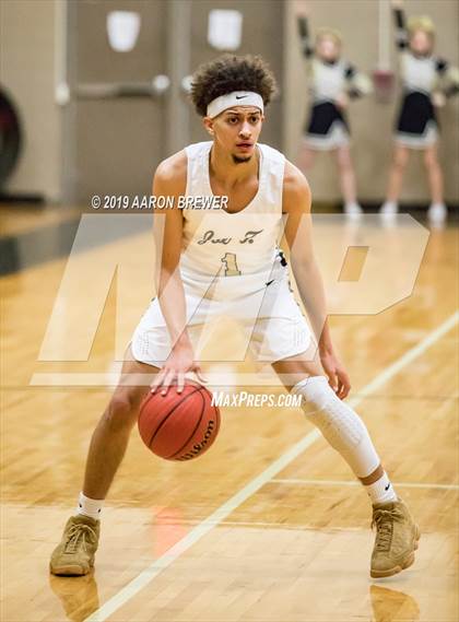 Thumbnail 1 in Lonoke vs Robinson photogallery.