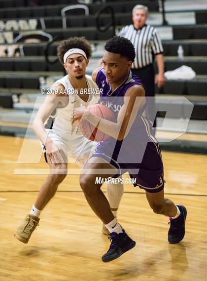 Thumbnail 1 in Lonoke vs Robinson photogallery.