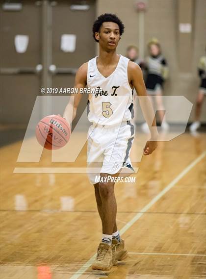 Thumbnail 3 in Lonoke vs Robinson photogallery.