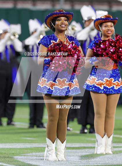 Thumbnail 3 in Lamar @ Bowie photogallery.