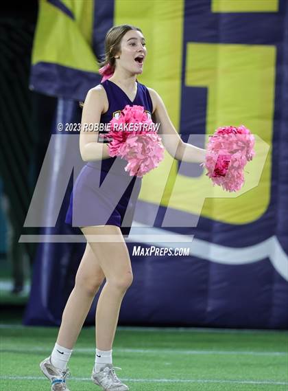 Thumbnail 1 in Lamar @ Bowie photogallery.