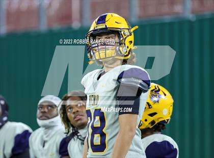 Thumbnail 2 in Lamar @ Bowie photogallery.