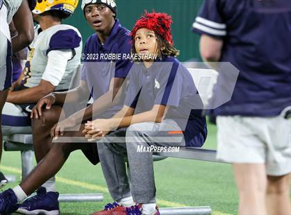 Thumbnail 2 in Lamar @ Bowie photogallery.