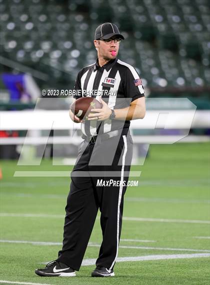 Thumbnail 2 in Lamar @ Bowie photogallery.