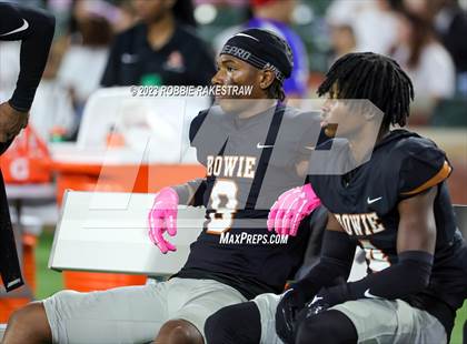Thumbnail 1 in Lamar @ Bowie photogallery.