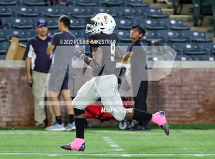 Thumbnail 1 in Lamar @ Bowie photogallery.