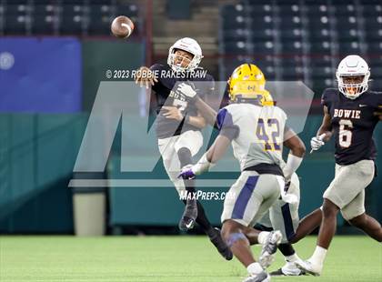 Thumbnail 1 in Lamar @ Bowie photogallery.