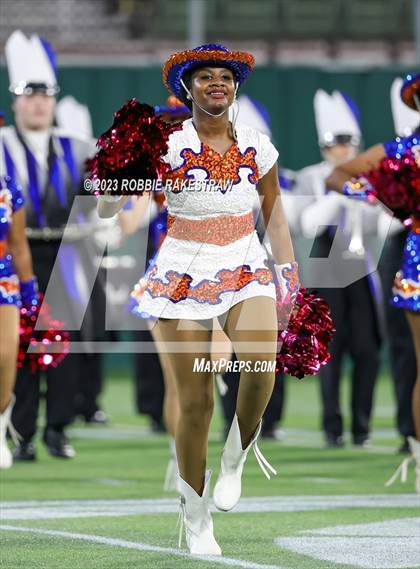 Thumbnail 1 in Lamar @ Bowie photogallery.