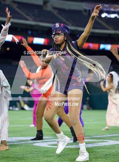 Thumbnail 2 in Lamar @ Bowie photogallery.