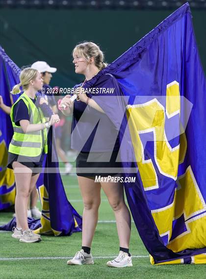 Thumbnail 1 in Lamar @ Bowie photogallery.