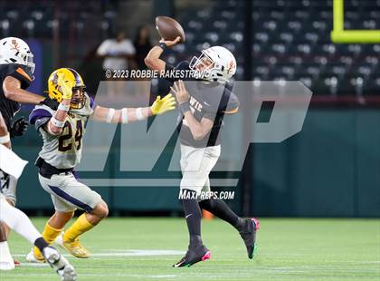 Thumbnail 2 in Lamar @ Bowie photogallery.