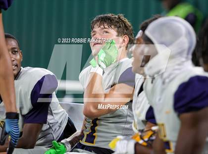 Thumbnail 1 in Lamar @ Bowie photogallery.