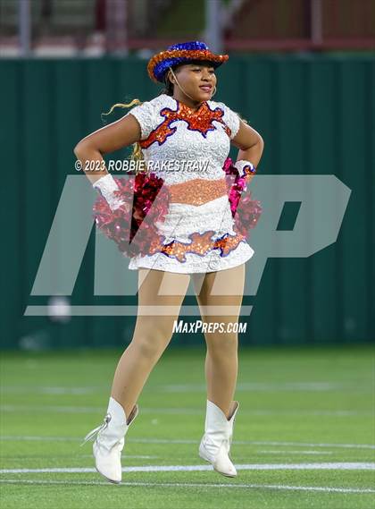 Thumbnail 3 in Lamar @ Bowie photogallery.