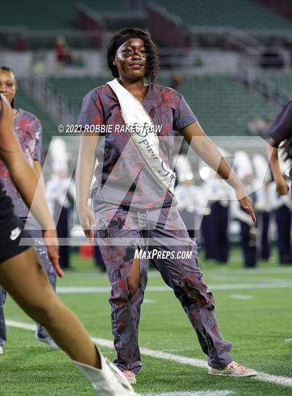 Thumbnail 1 in Lamar @ Bowie photogallery.
