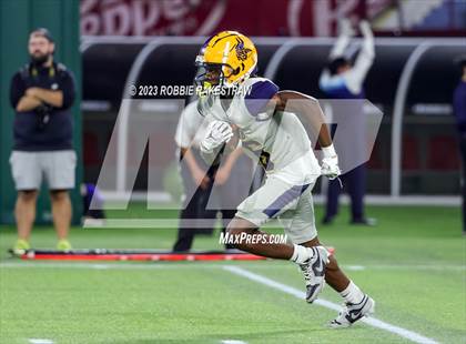 Thumbnail 3 in Lamar @ Bowie photogallery.