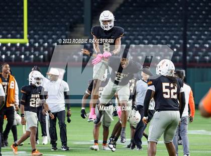 Thumbnail 2 in Lamar @ Bowie photogallery.