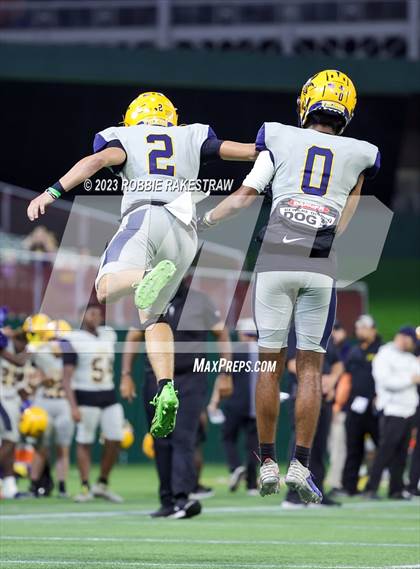Thumbnail 2 in Lamar @ Bowie photogallery.