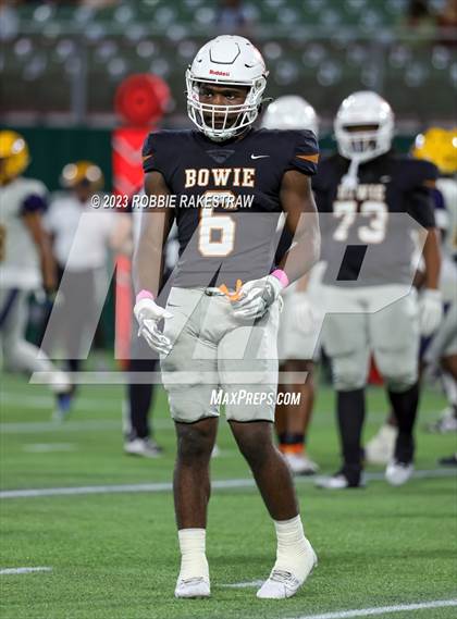 Thumbnail 2 in Lamar @ Bowie photogallery.