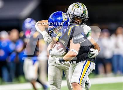 Thumbnail 3 in St. Charles Catholic vs. Calvary Baptist Academy (LHSAA Division III Select Final) photogallery.
