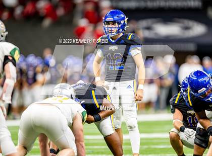 Thumbnail 3 in St. Charles Catholic vs. Calvary Baptist Academy (LHSAA Division III Select Final) photogallery.