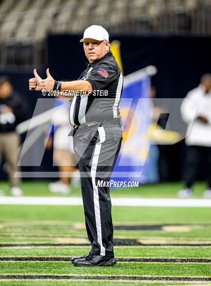 Thumbnail 2 in St. Charles Catholic vs. Calvary Baptist Academy (LHSAA Division III Select Final) photogallery.