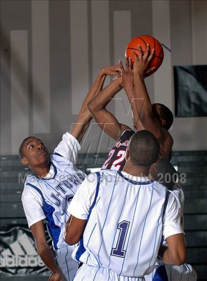 Thumbnail 1 in Jordan vs. Cleveland (Max Preps Holiday Classic) photogallery.