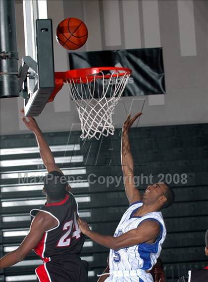 Thumbnail 1 in Jordan vs. Cleveland (Max Preps Holiday Classic) photogallery.